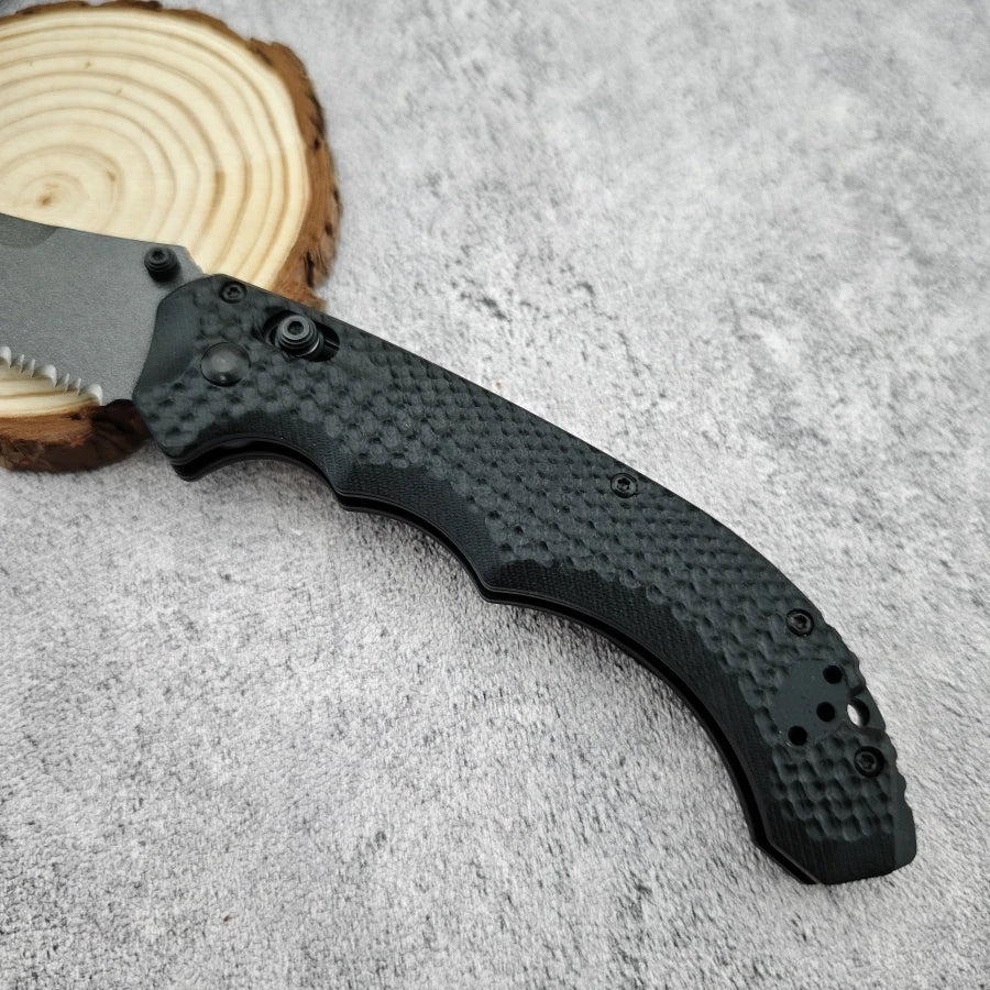 Curved-edge Folding Knife BM865 with D2 Blade and G10 Handle. A Man's Toy