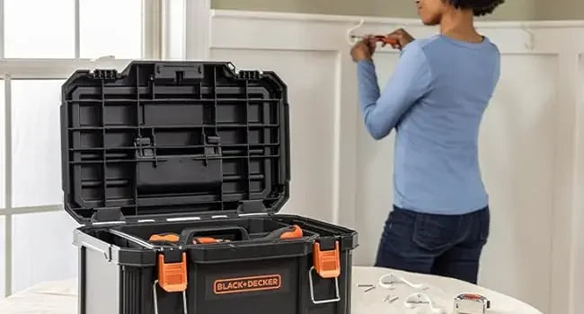 BLACK & DECKER BeyondBox Tools, toolboxes. Three layers. Can drag.66 discount